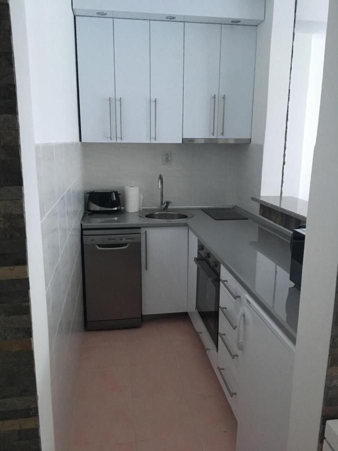 Ms - Downtown With Free Parking Space Apartment Belgrade Room photo